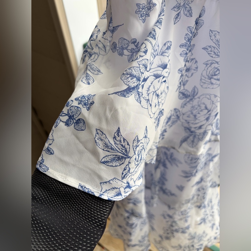 🆕✨Signature byRobbieBee Blue Floral Tiered Midi Dress Size 6 White Chinoiserie - Picture 9 of 15